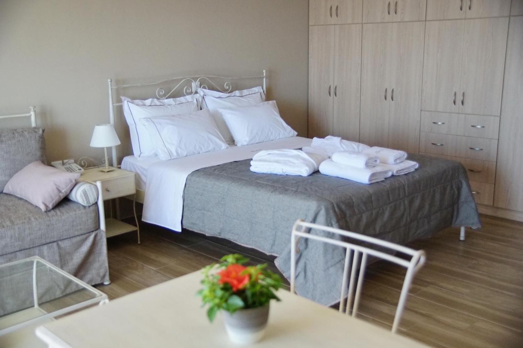 Treanto Nafpaktos Boutique Hotel Rum bild