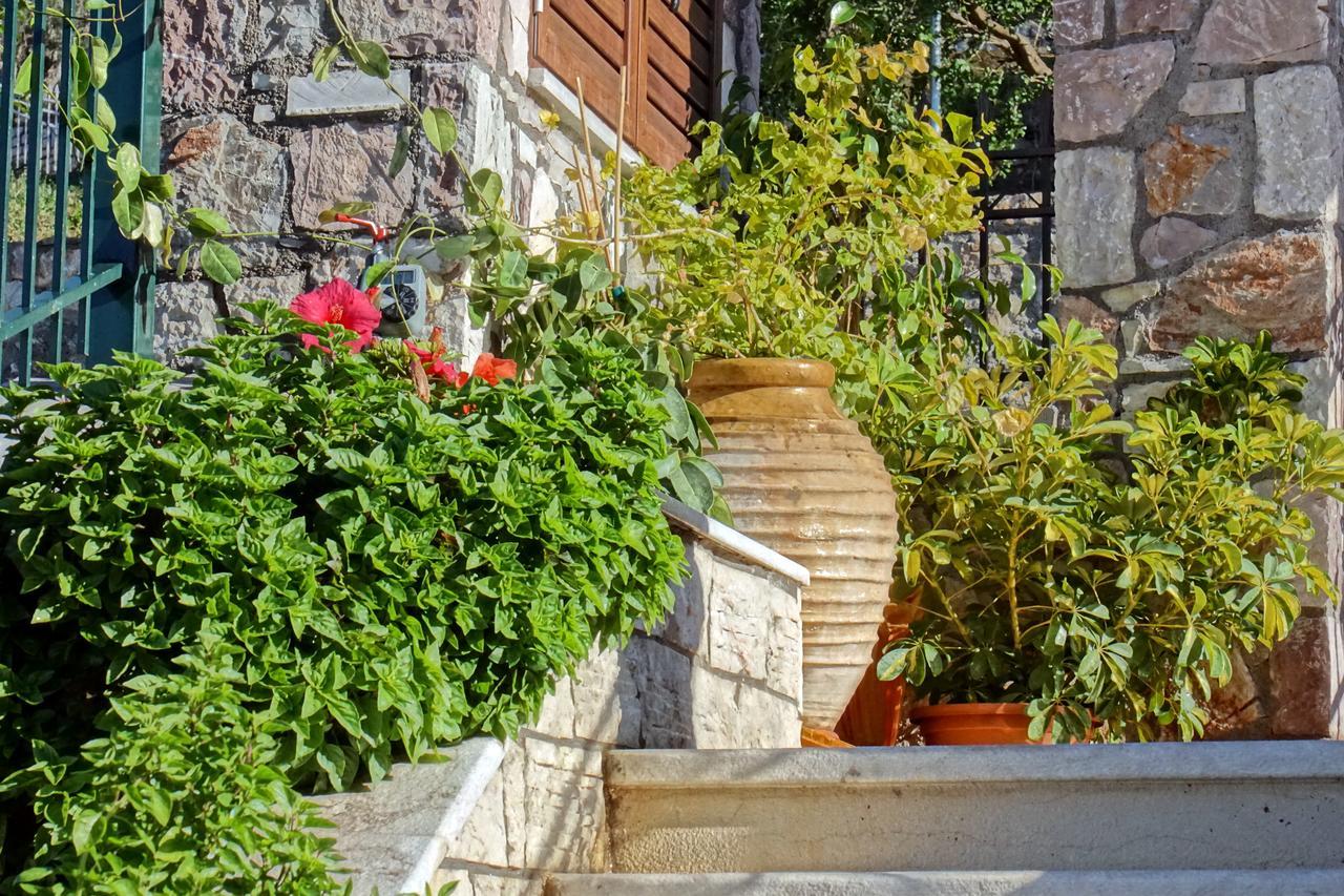 Treanto Nafpaktos Boutique Hotel Exteriör bild
